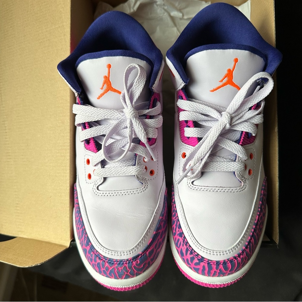 Jordan 3 Retro Barely Grape